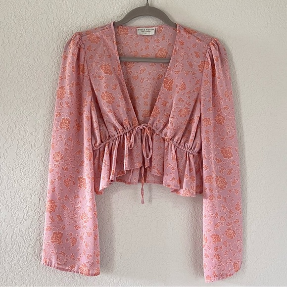 Dress Forum UO Babydoll Pink Floral Blouse Women’s Small - Picture 1 of 11